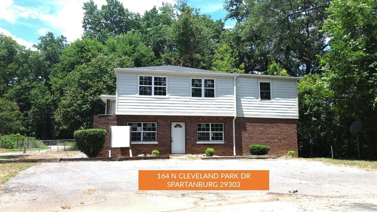 164 N CLEVELAND PARK DR, SPARTANBURG, SC 29303, photo 1 of 35